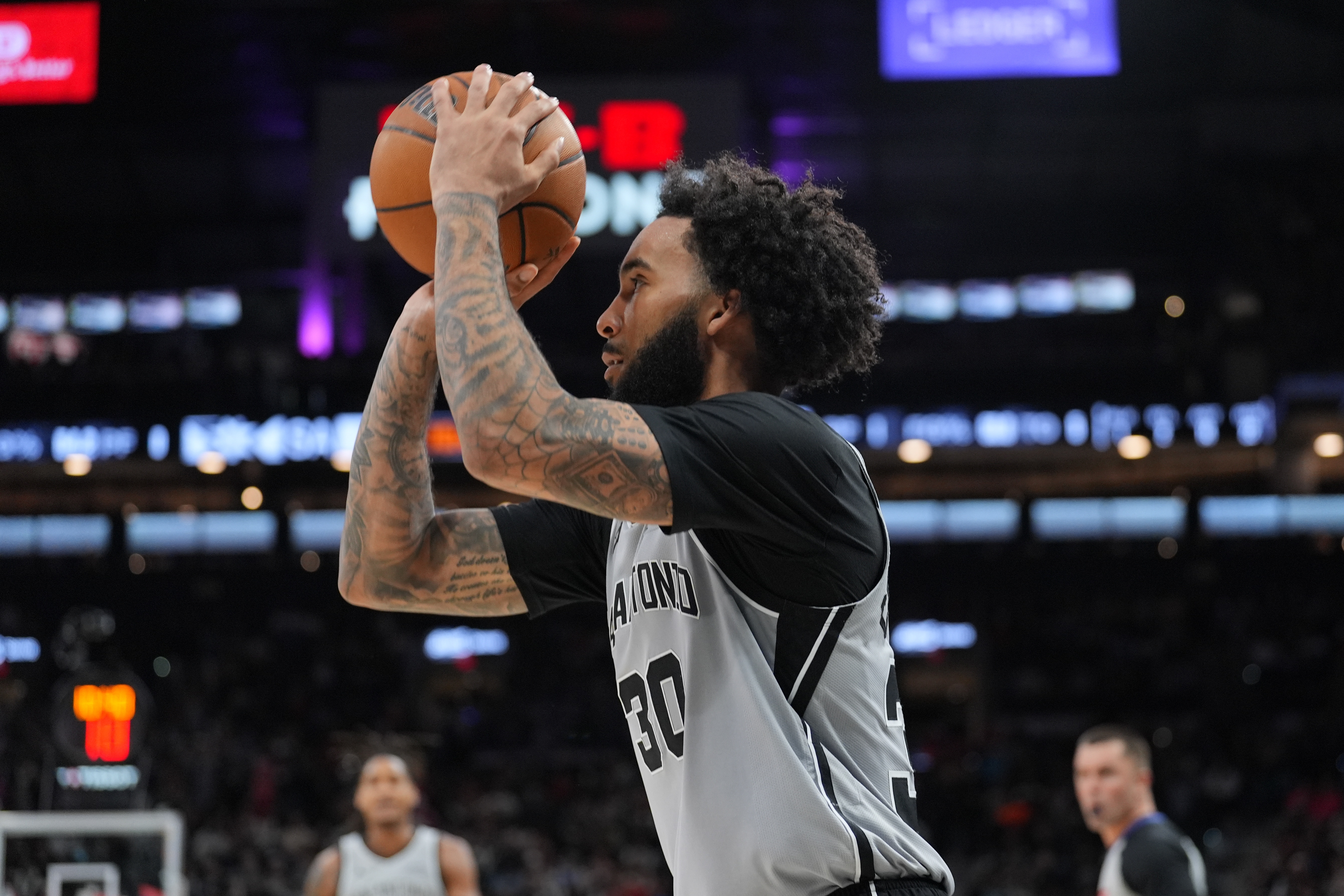 尚帕尼三分總數(shù)迫近隊史紀(jì)錄 距丹尼·格林僅差13球 尚帕尼三分總數(shù)迫近隊史紀(jì)錄 距丹尼·格林僅差13球