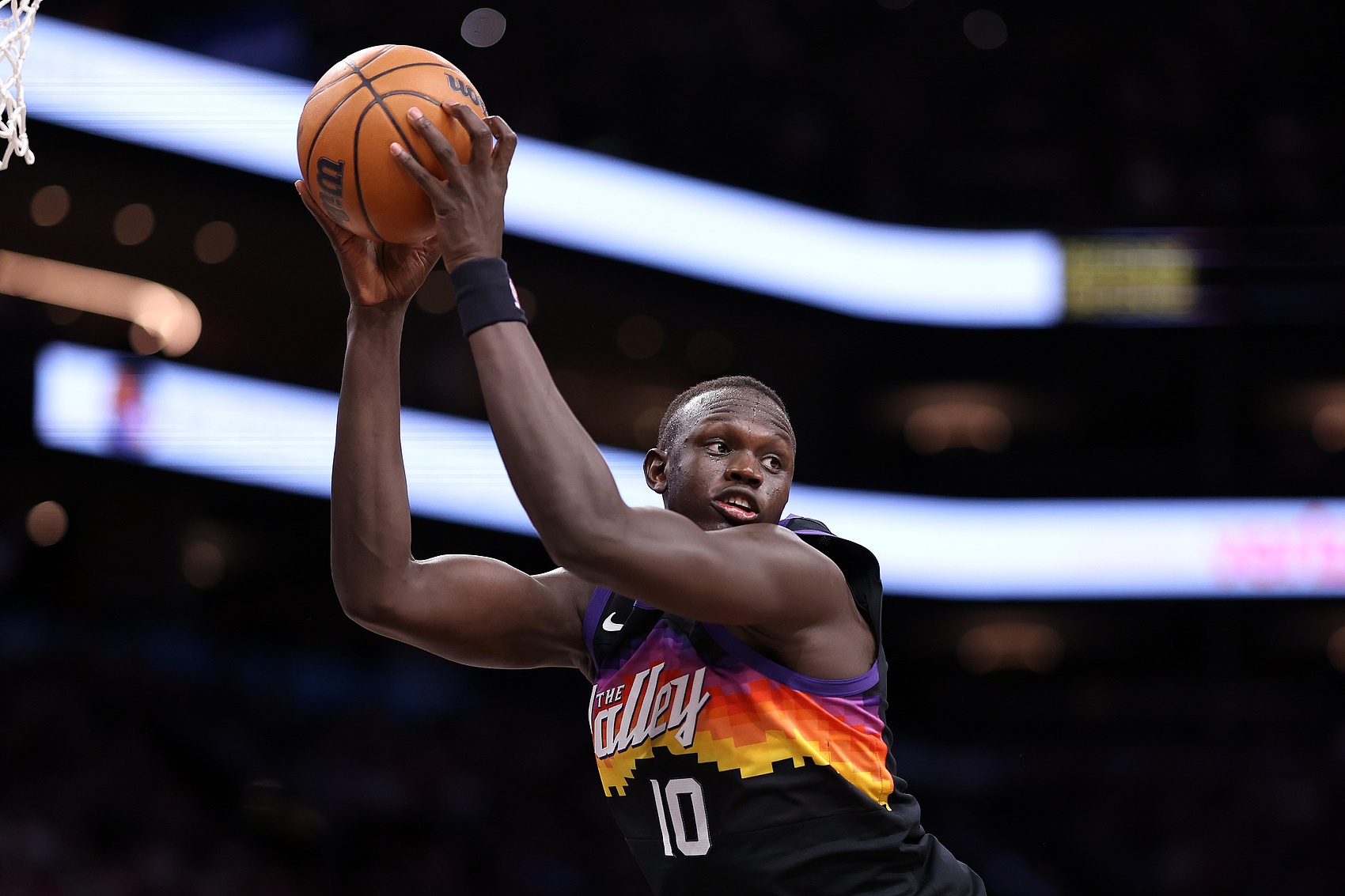 新秀觀察:科沃德24分9板4斷領銜 克尼佩爾貢獻兩雙 新秀觀察:科沃德24分9板4斷領銜 克尼佩爾貢獻兩雙