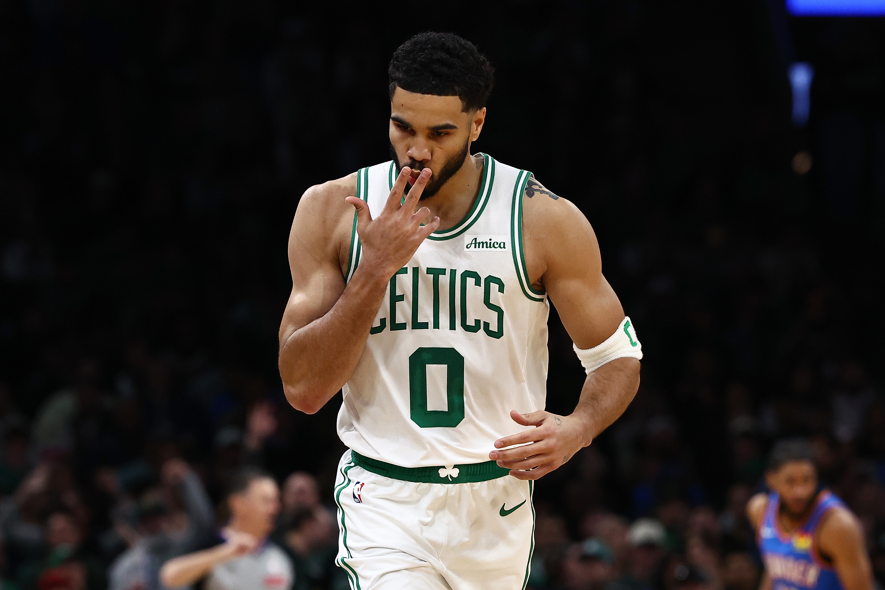 塔圖姆復(fù)出后最佳一戰(zhàn) 32+5+8率綠軍輕取黃蜂