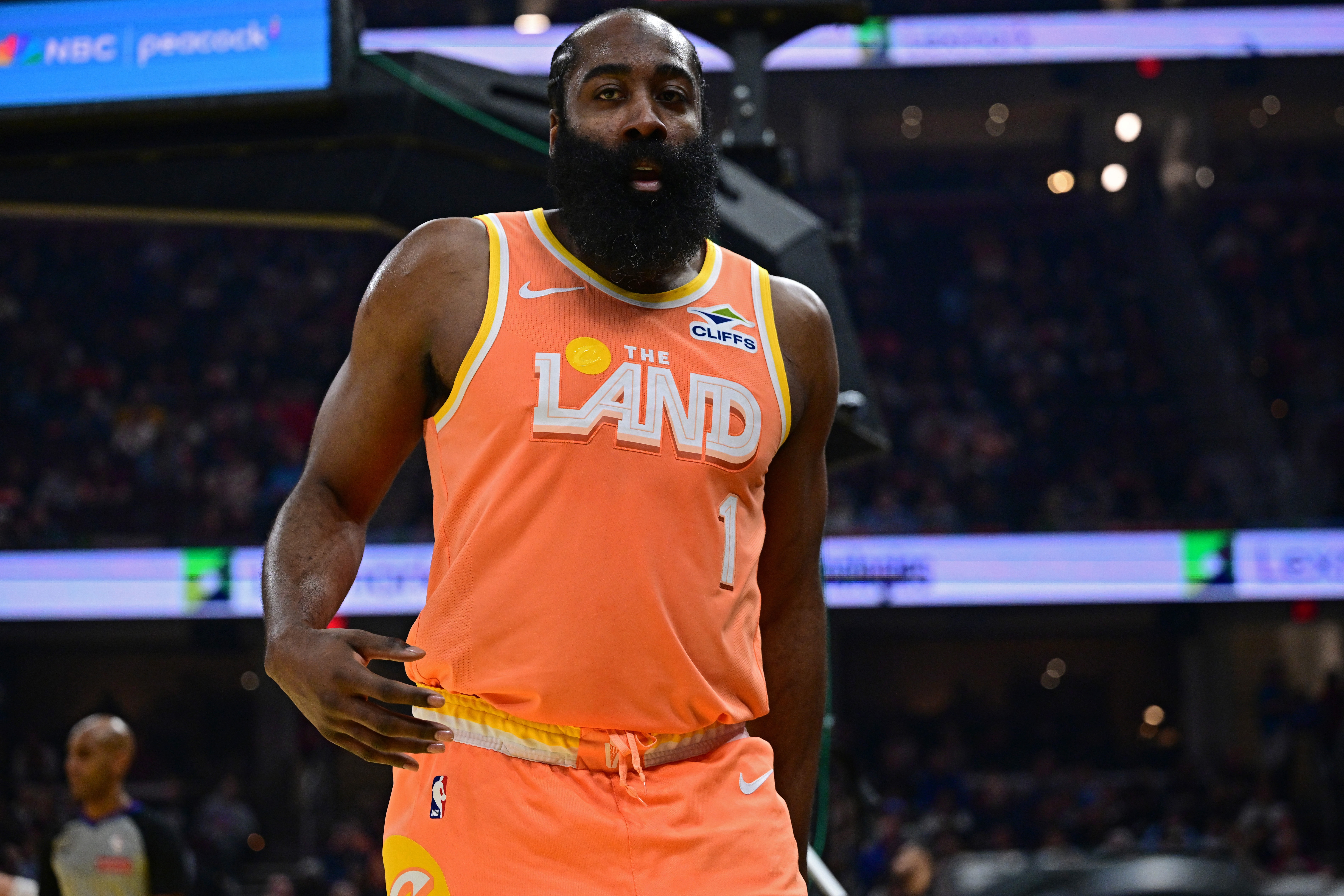 哈登生涯10+助攻場次達357場 超越詹姆斯獨占歷史第十