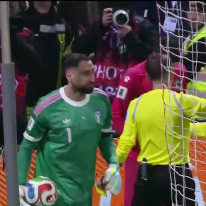 多納魯馬搶撕波黑門將點球小抄 沖突頻發(fā)意大利點球出局