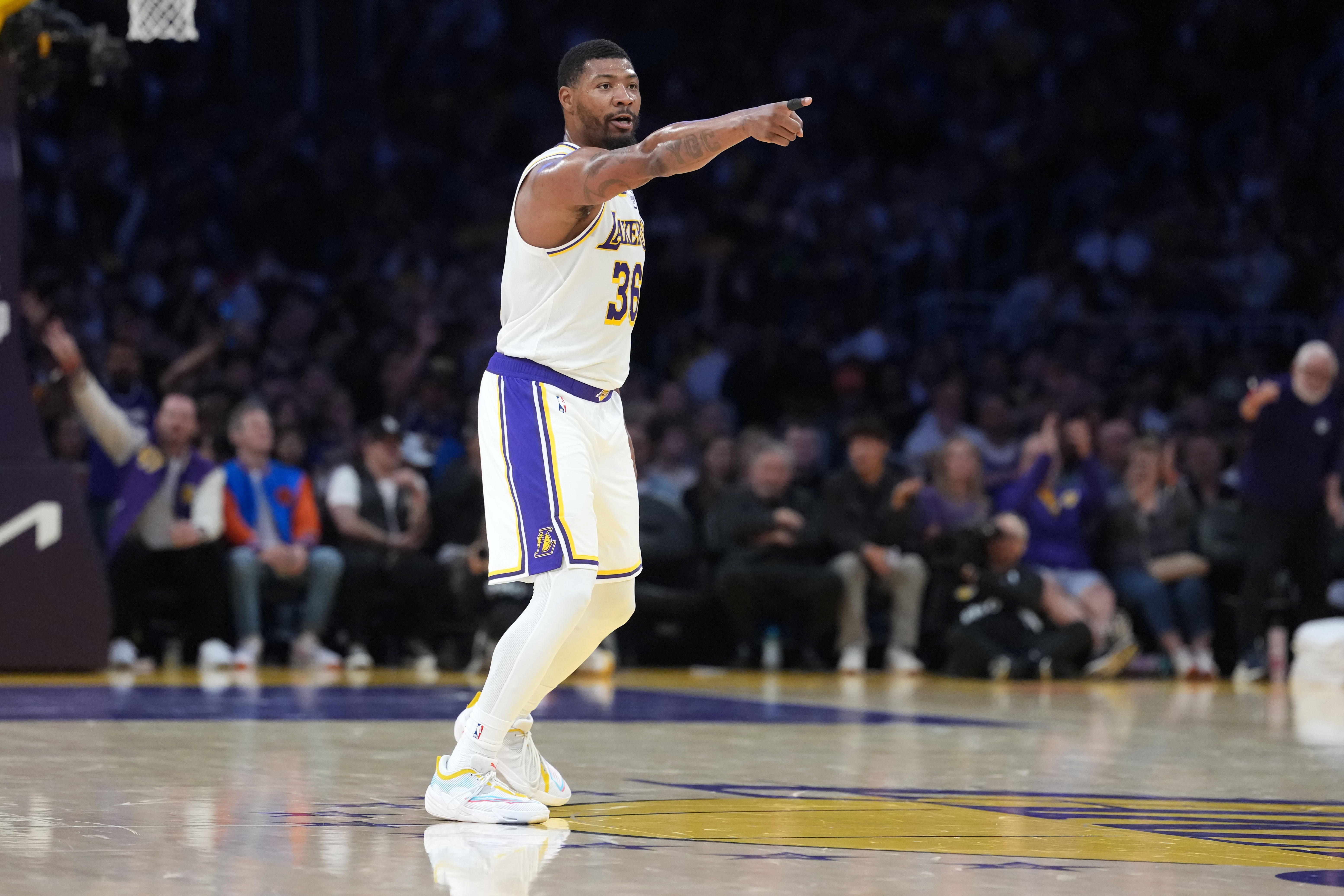 斯瑪特恢復(fù)場(chǎng)上訓(xùn)練 雷迪克透露有望對(duì)陣獨(dú)行俠復(fù)出