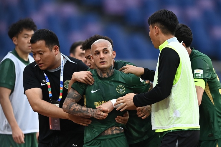 米特里策停賽五場代價(jià)慘重 浙江隊(duì)進(jìn)攻體系崩塌客場三球完敗