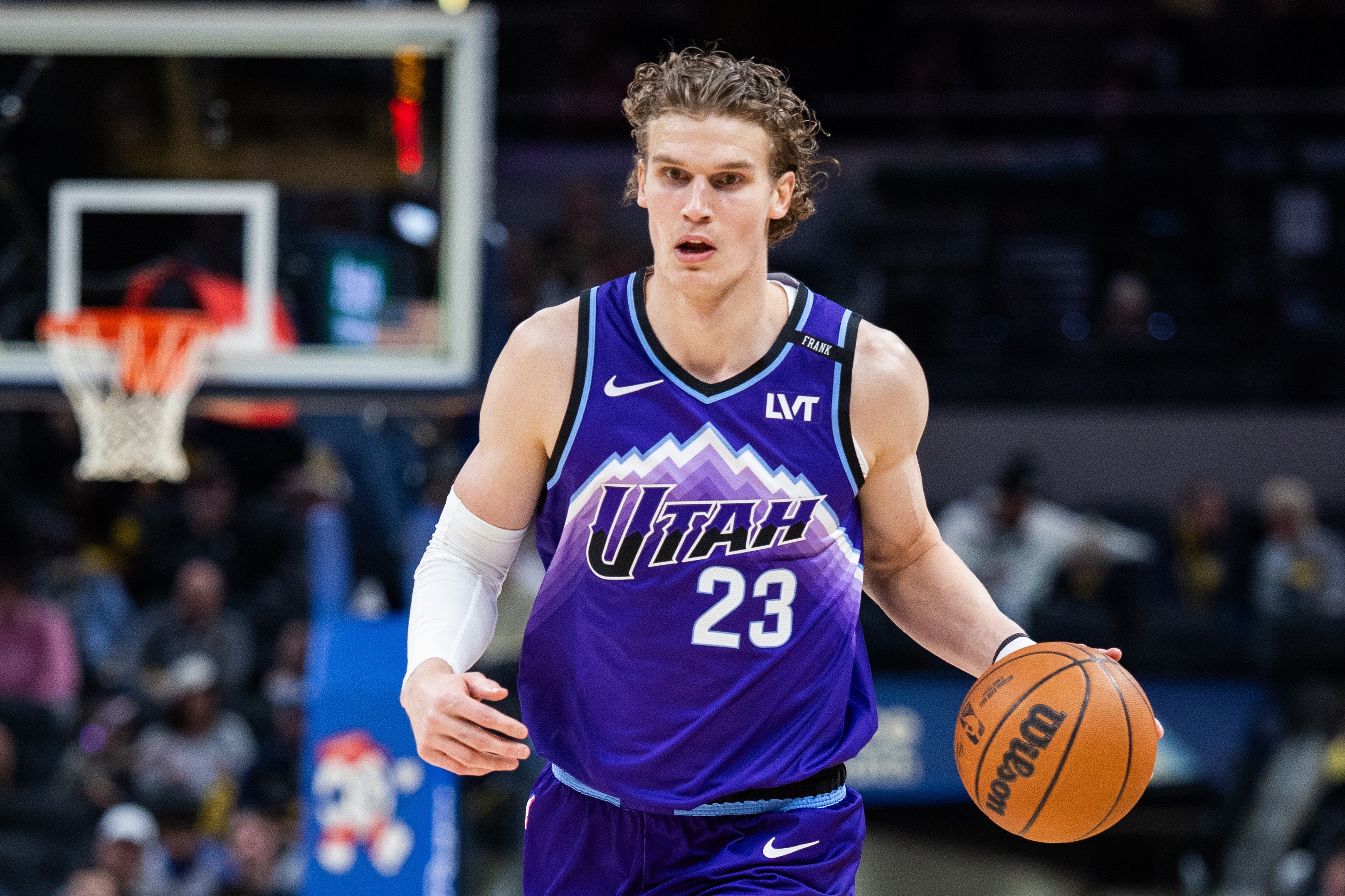 爵士殘陣赴洛杉磯 馬爾卡寧喬治領(lǐng)銜八人缺陣