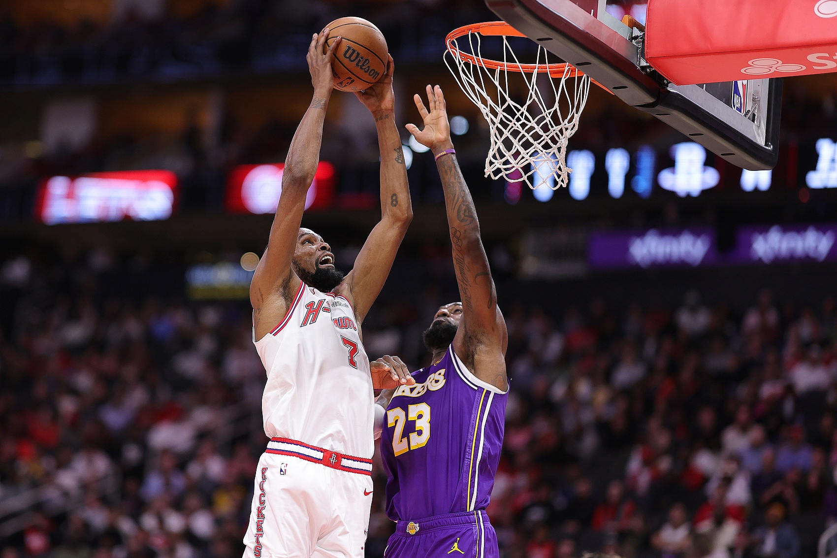 詹杜季后賽交手14場(chǎng) 場(chǎng)均30+成歷史唯一