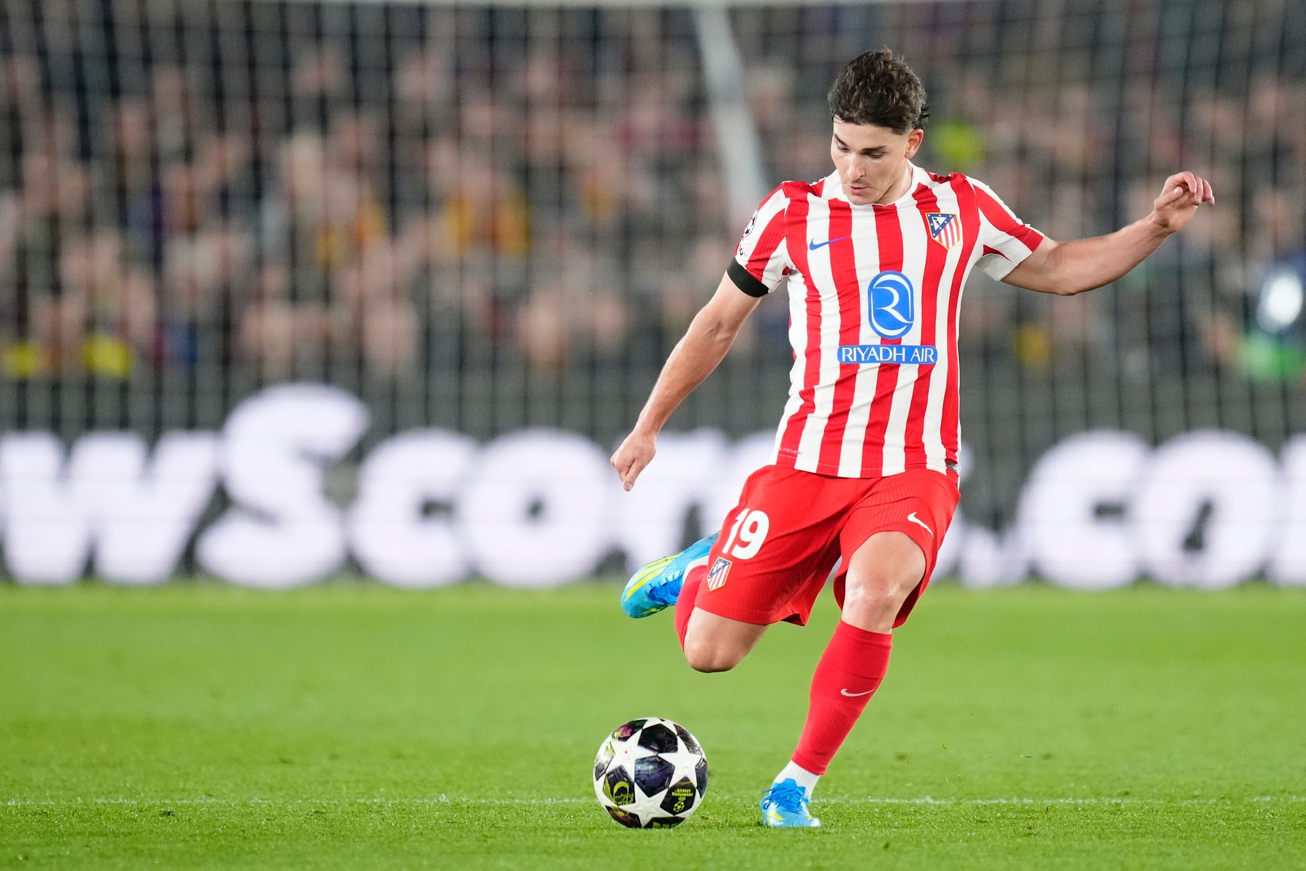 爭(zhēng)冠血路：阿森納絕殺紐卡重回榜首，曼城連續(xù)四年進(jìn)足總杯決賽