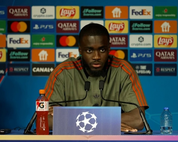 B費(fèi)第19助卡塞米羅舍什科破門(mén) 曼聯(lián)2-1布倫特福德距歐冠區(qū)11分