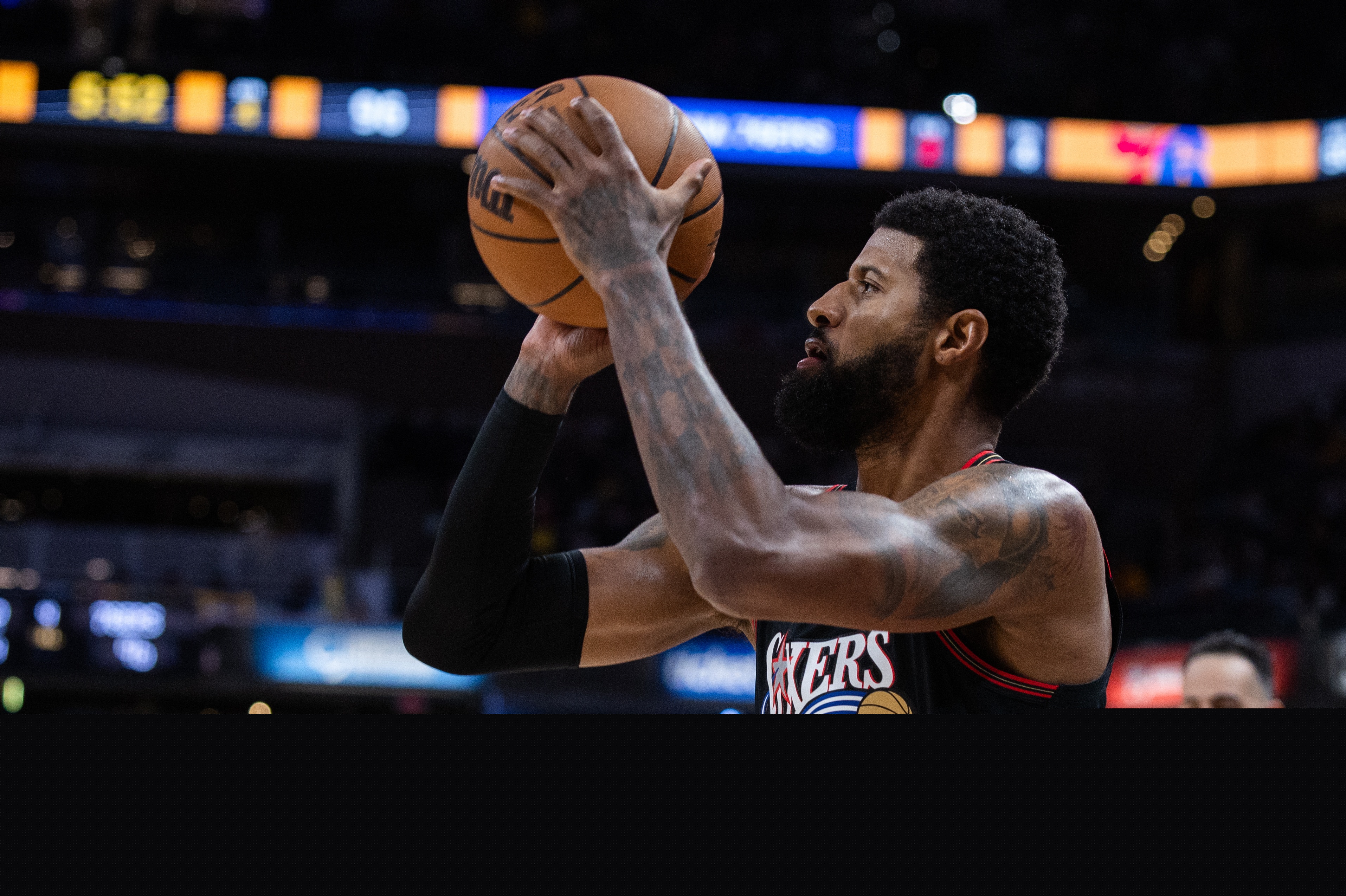 喬治58.8%領(lǐng)跑季后賽三分命中率榜，八村塁52.6%第三