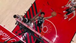 [哈珀隔扣]勁爆身體素質(zhì)！哈珀甩開亨德森炸裂滯空隔扣羅威