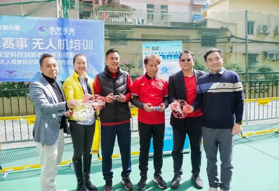 穗安街超趣味賽啟動 周穗安駿文雅苑設工作室鋪路社區(qū)足球生態(tài)