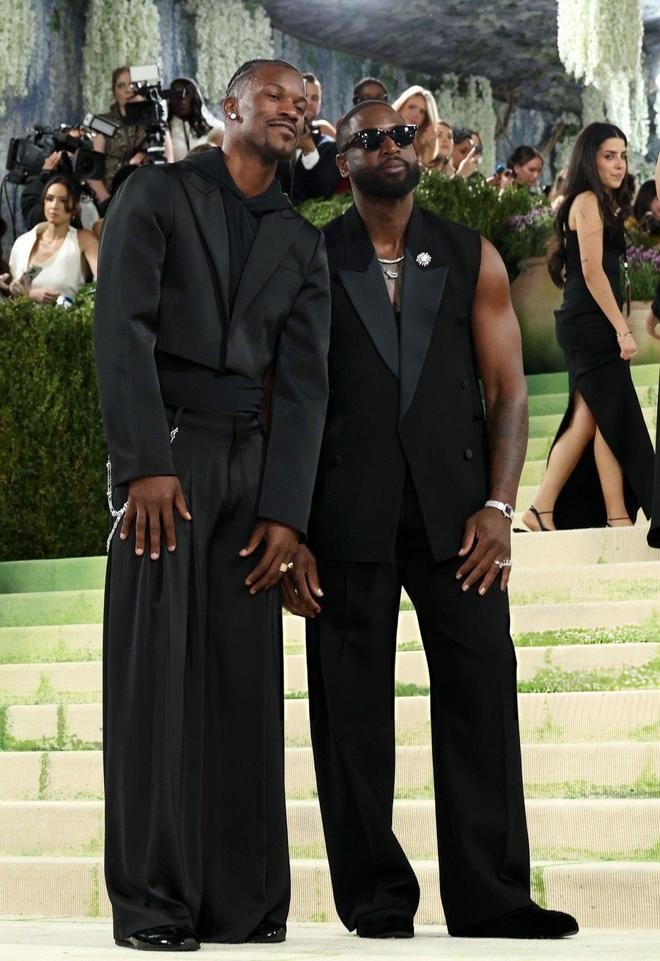 庫里威少韋德巴特勒齊聚Met Gala 時(shí)尚界籃球面孔批量亮相