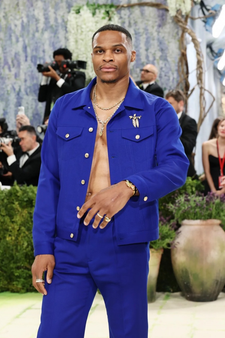 庫里威少韋德巴特勒齊聚Met Gala 時(shí)尚界籃球面孔批量亮相