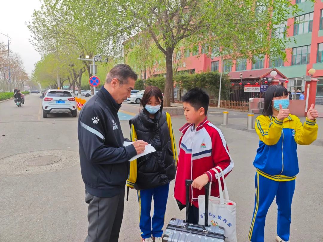 前女足主帥王海鳴扎根遵化校園：青訓(xùn)不收費(fèi)，先育人后踢球