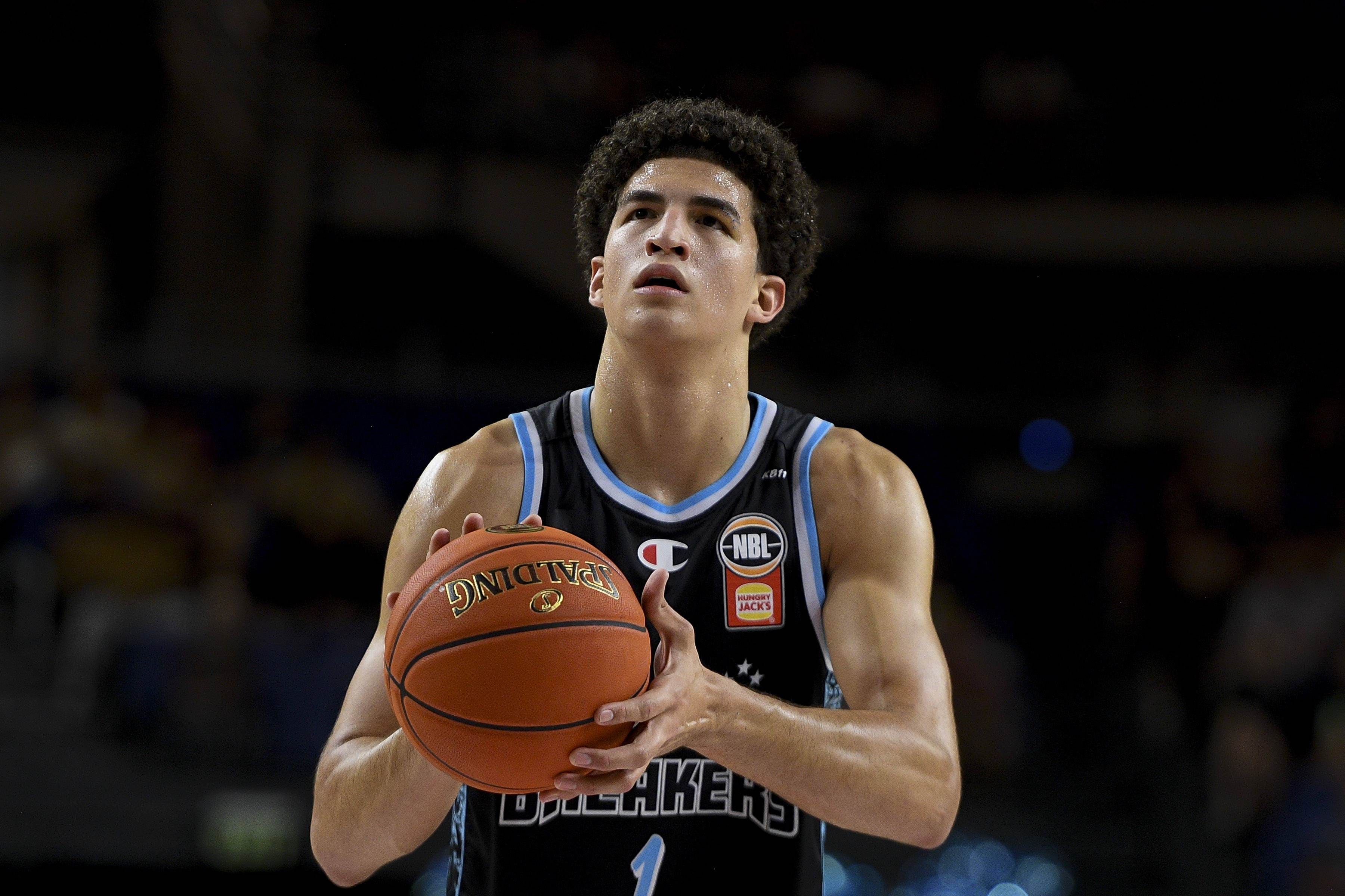 首輪中段行情升溫，卡里姆·洛佩斯獲多隊考察